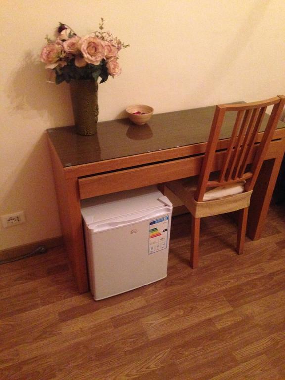 Le Charme House 2 Bed & Breakfast Roma Ngoại thất bức ảnh