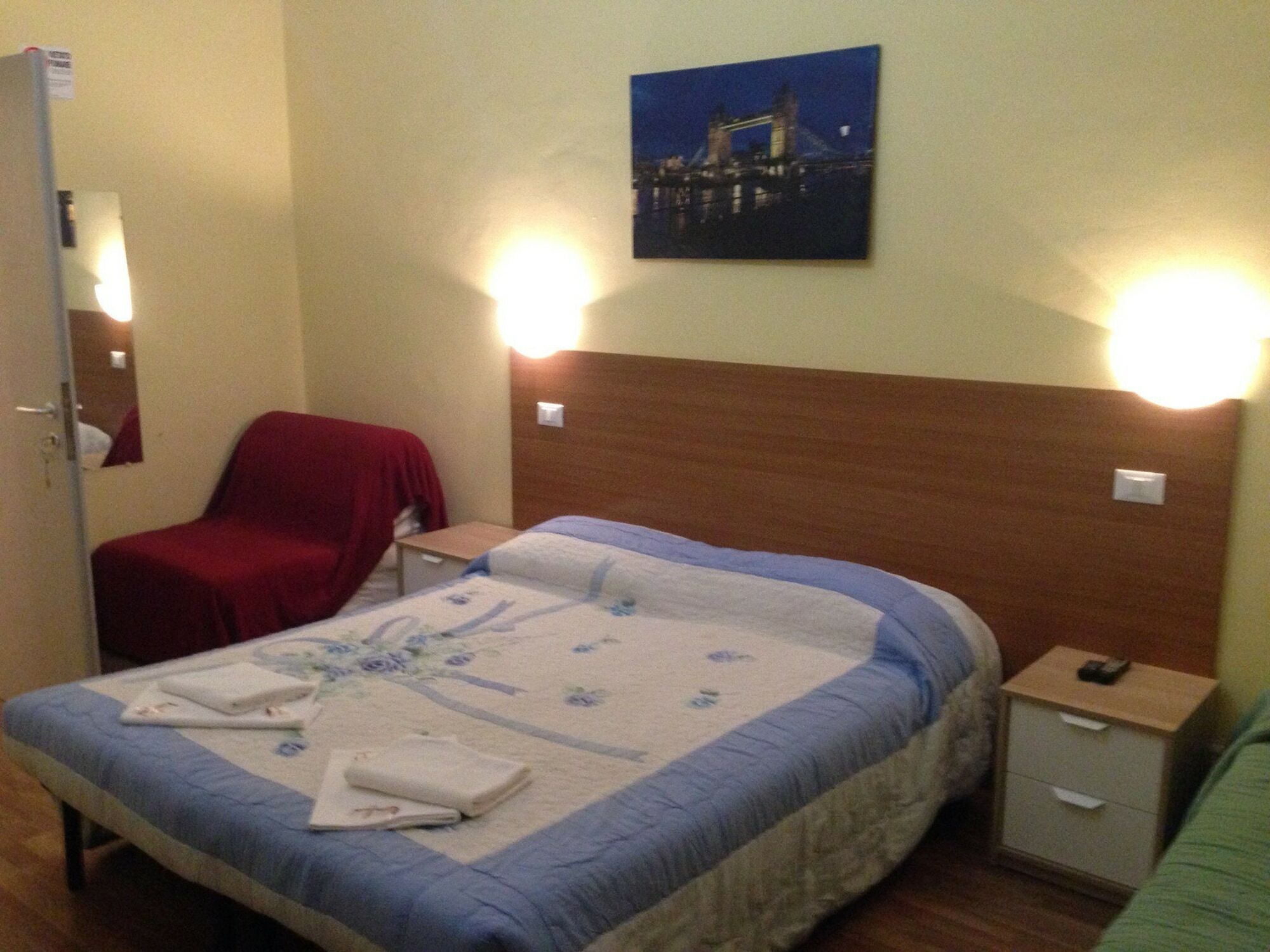 Le Charme House 2 Bed & Breakfast Roma Ngoại thất bức ảnh